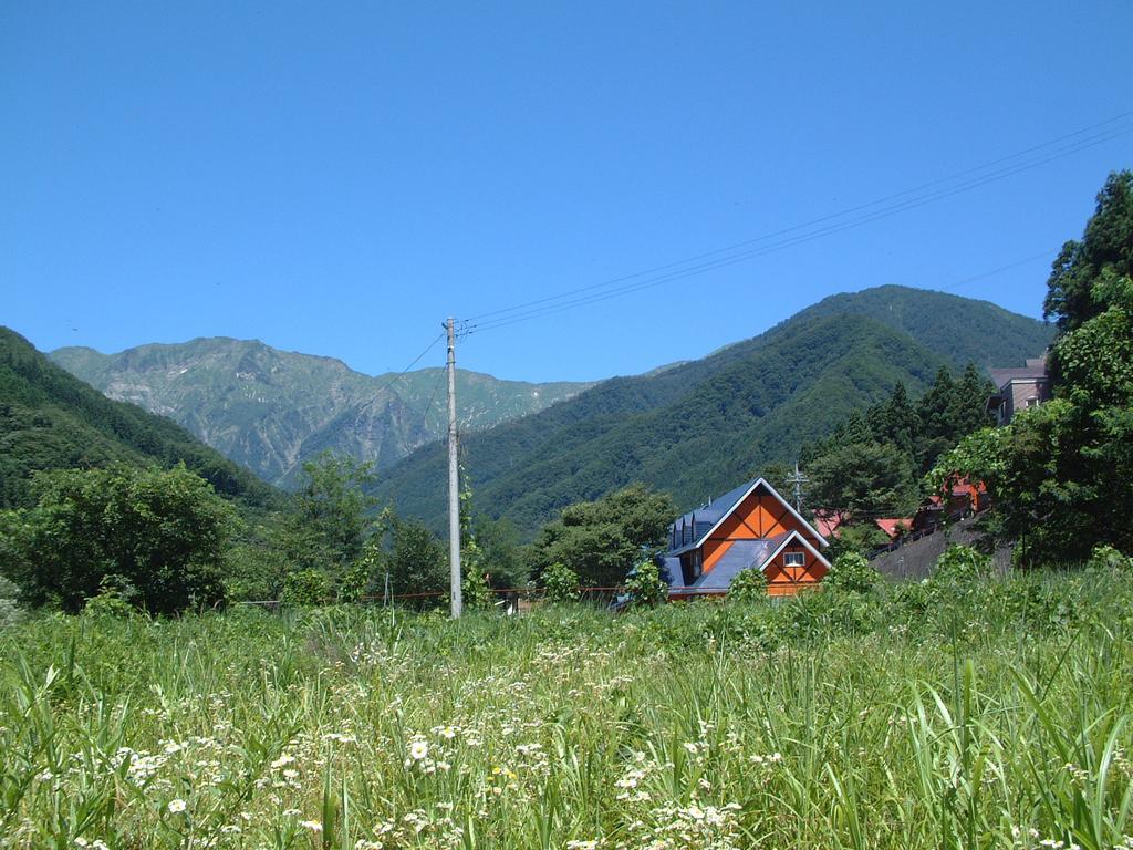 Tanigawadake Raspberry Youth Hostel Минаками Экстерьер фото