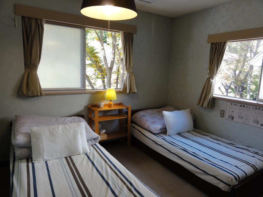 Tanigawadake Raspberry Youth Hostel Минаками Экстерьер фото