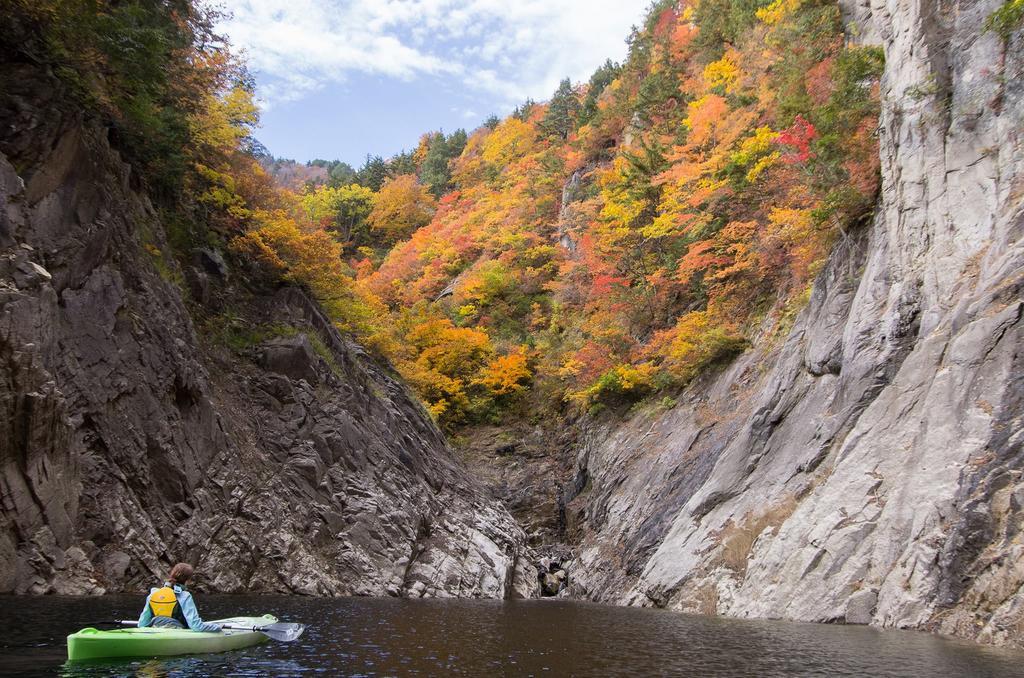 Tanigawadake Raspberry Youth Hostel Минаками Экстерьер фото